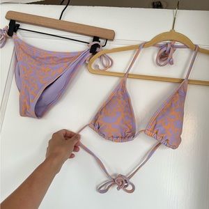 Roxy Bikini Set - size Medium tops and bottoms